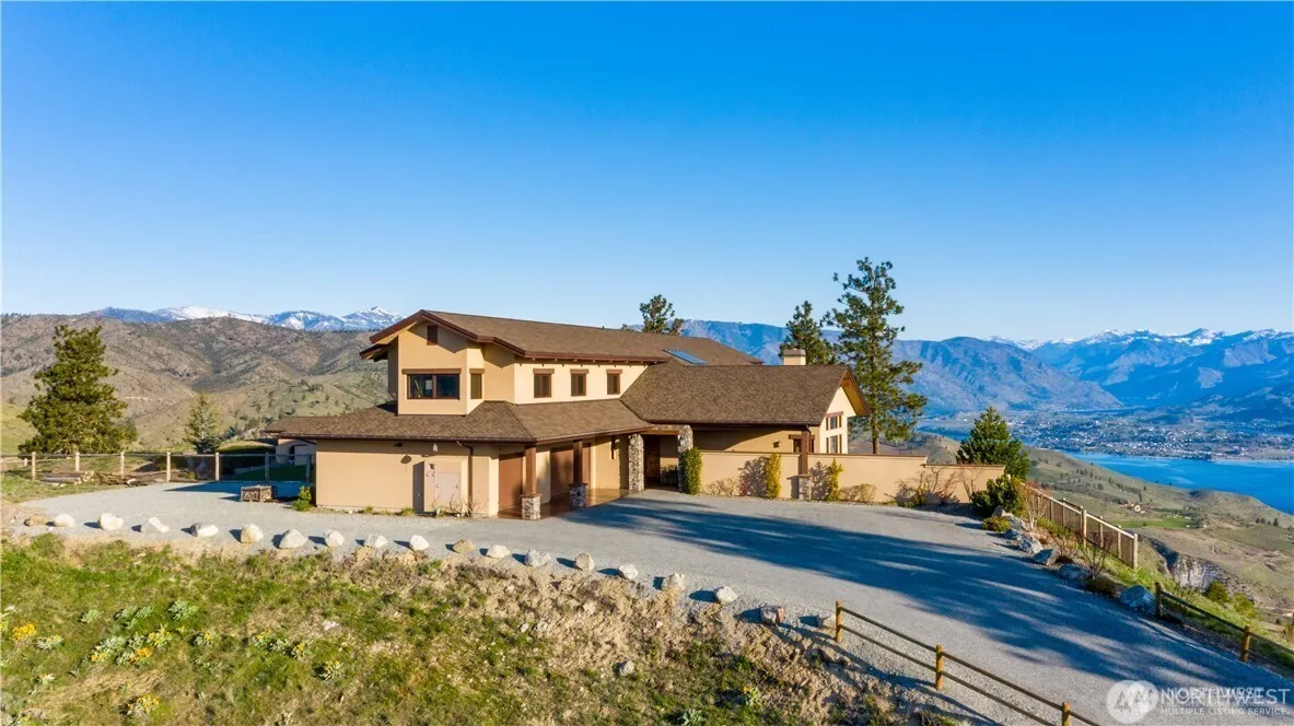 Property photo for 300 Hawks Ridge Road, Chelan photo 5