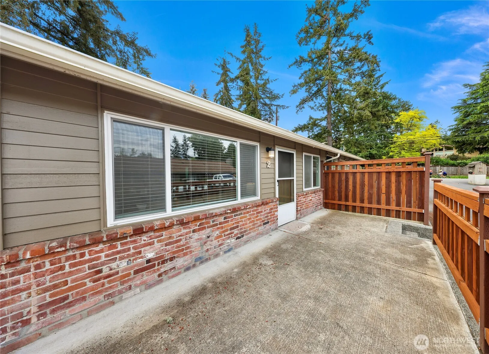Property photo for 4050 W Lake Sammamish Parkway Ne #2, Redmond photo 2