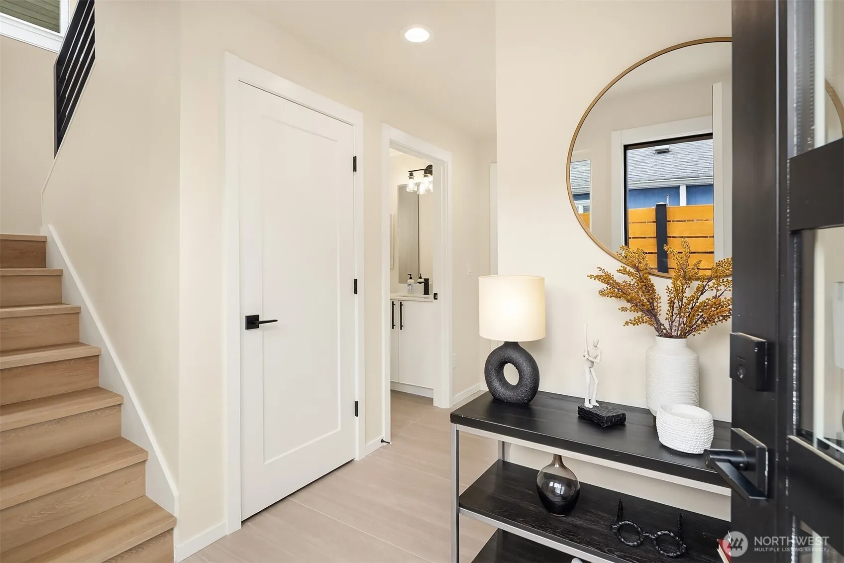 Property photo for 319 Nw 87th Street #b, Seattle photo 3