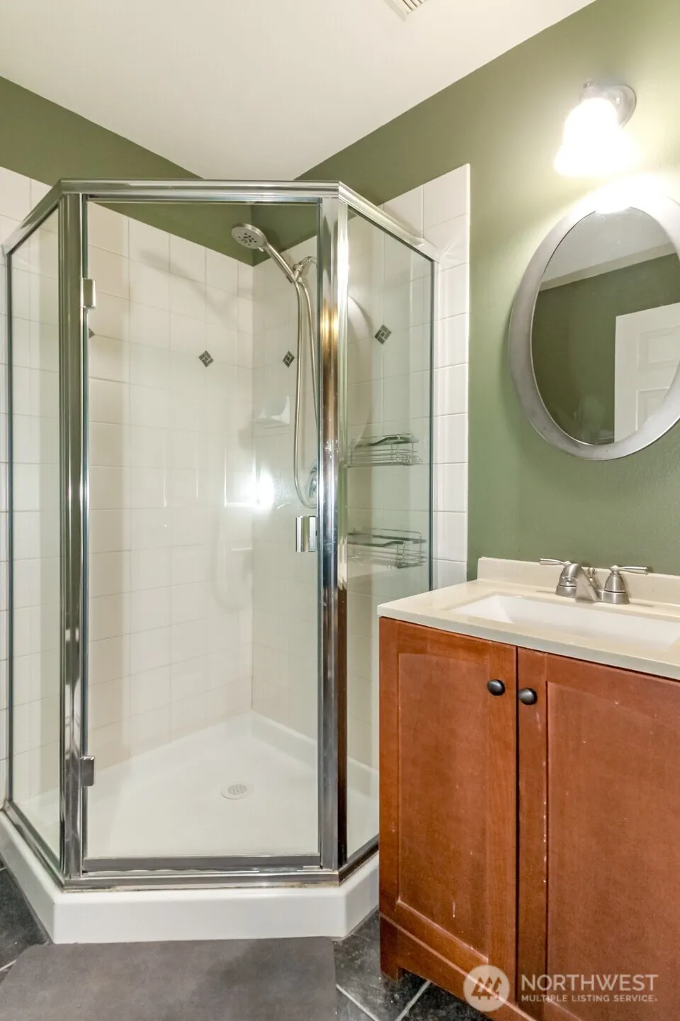 Property photo for 2816 Sw Adams Street ##b, Seattle photo 4