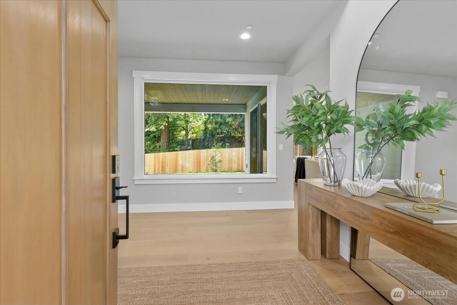 Property photo for 3500 Alaska Road, Brier photo 2