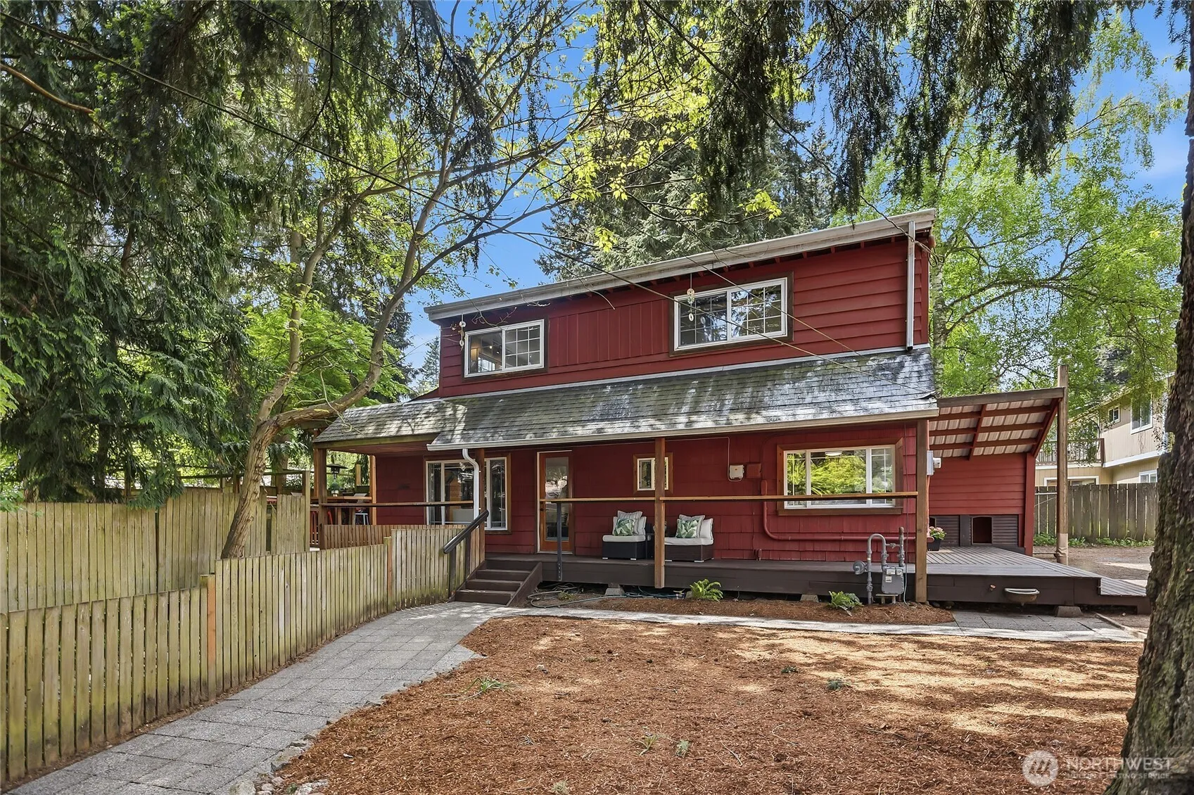 Property photo for 15749 Wallingford Avenue N, Shoreline photo 2
