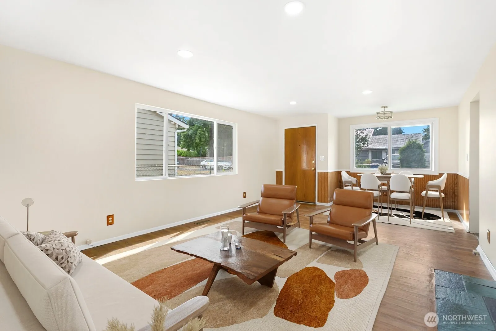 Property photo for 12438 9th Avenue S, Seattle photo 4
