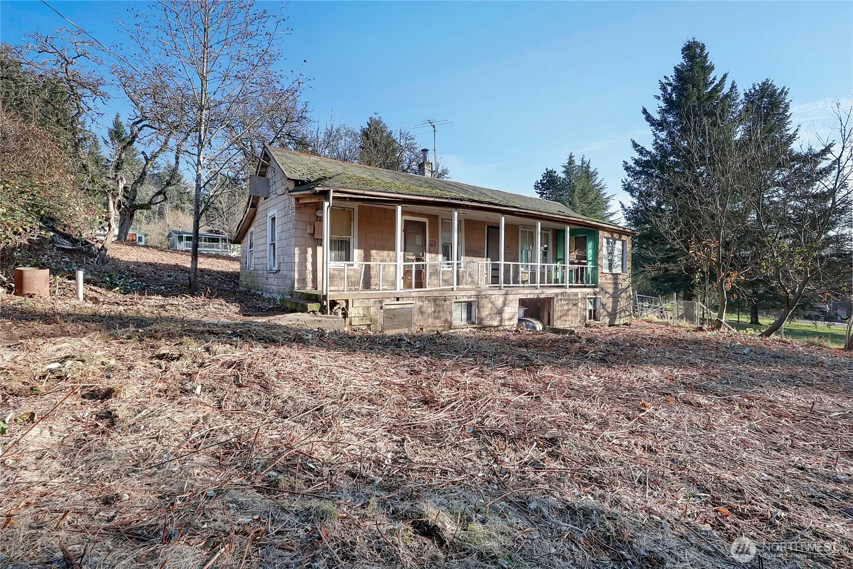 Property photo for 32910 5th Avenue, Black Diamond photo 3