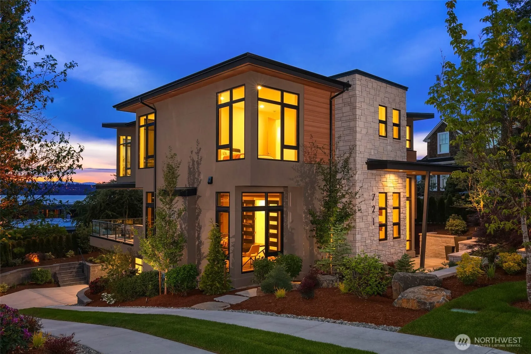 Property photo for 721 2nd Street S, Kirkland