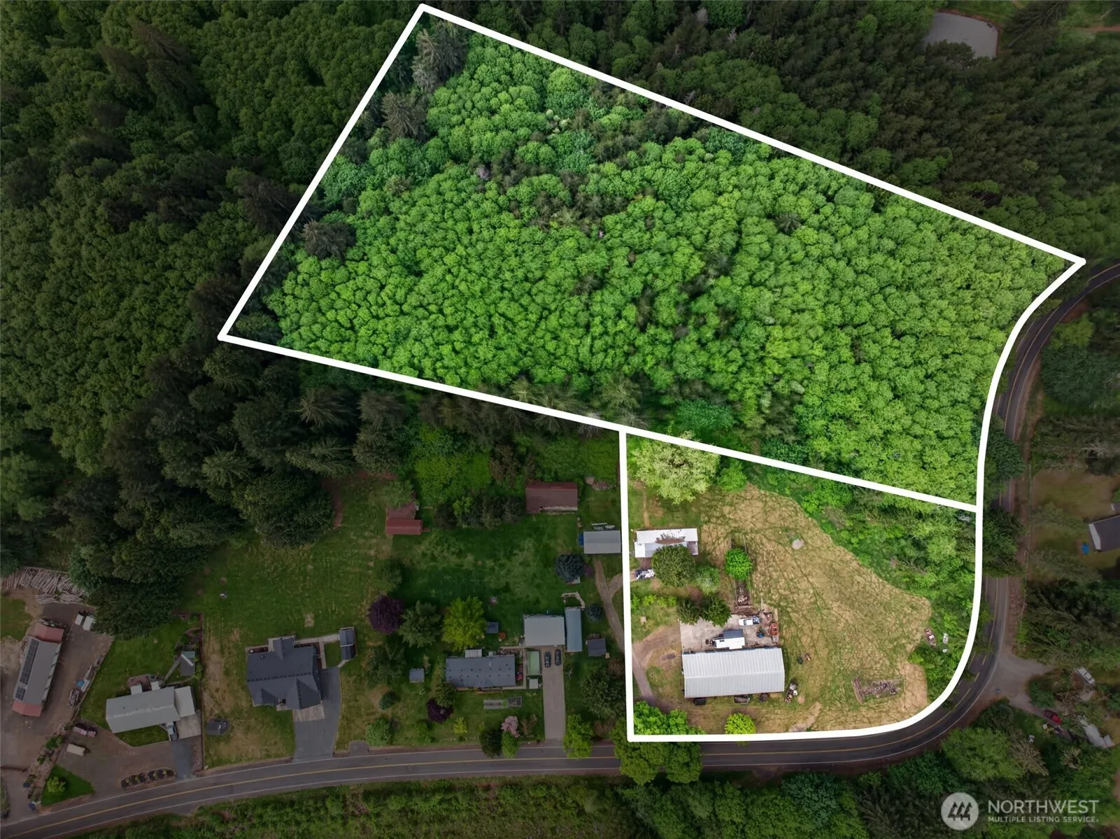 Property photo for 943 Fall Creek Road, Longview photo 2