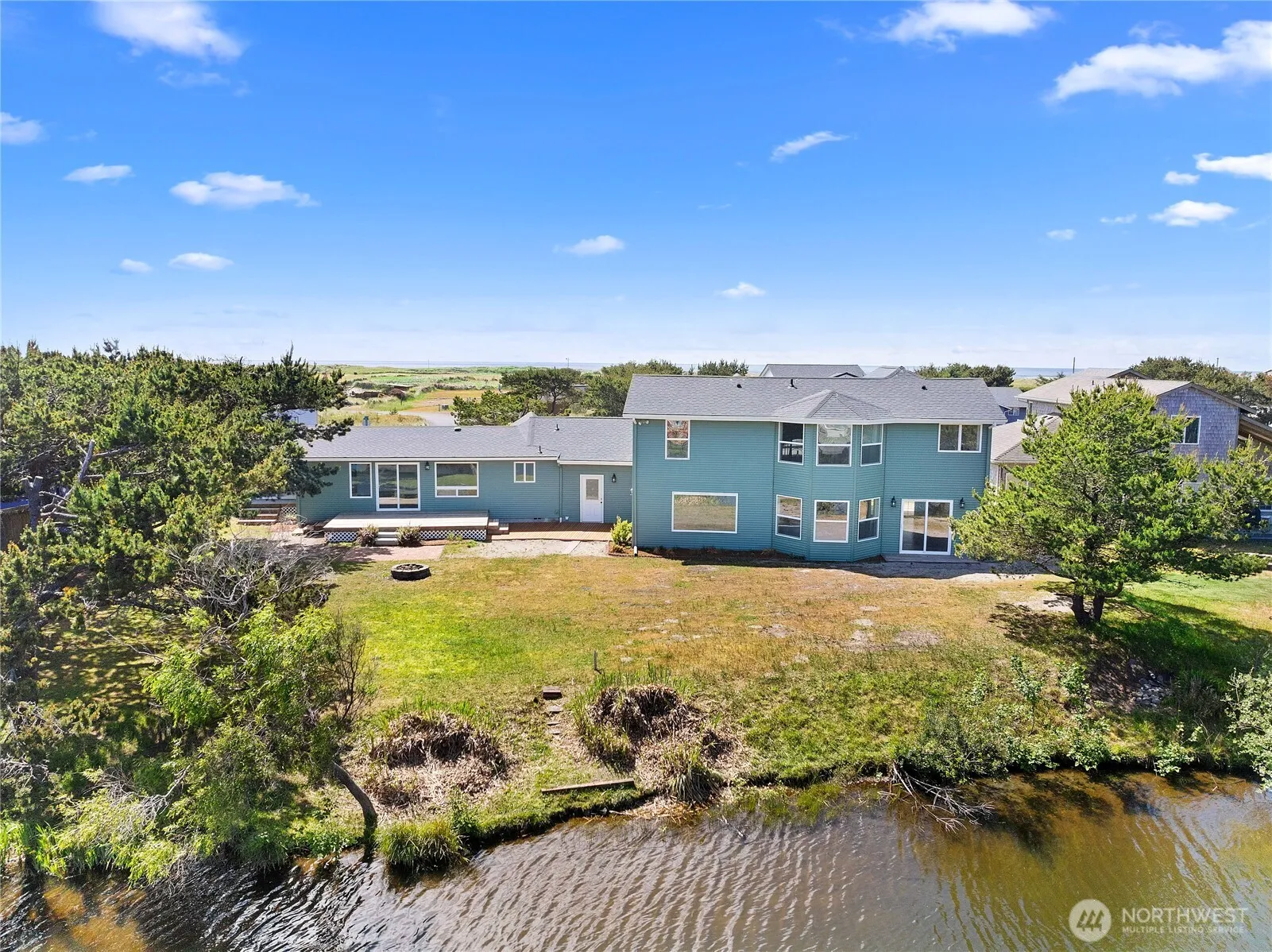 Property photo for 34702 G Street, Ocean Park photo 4
