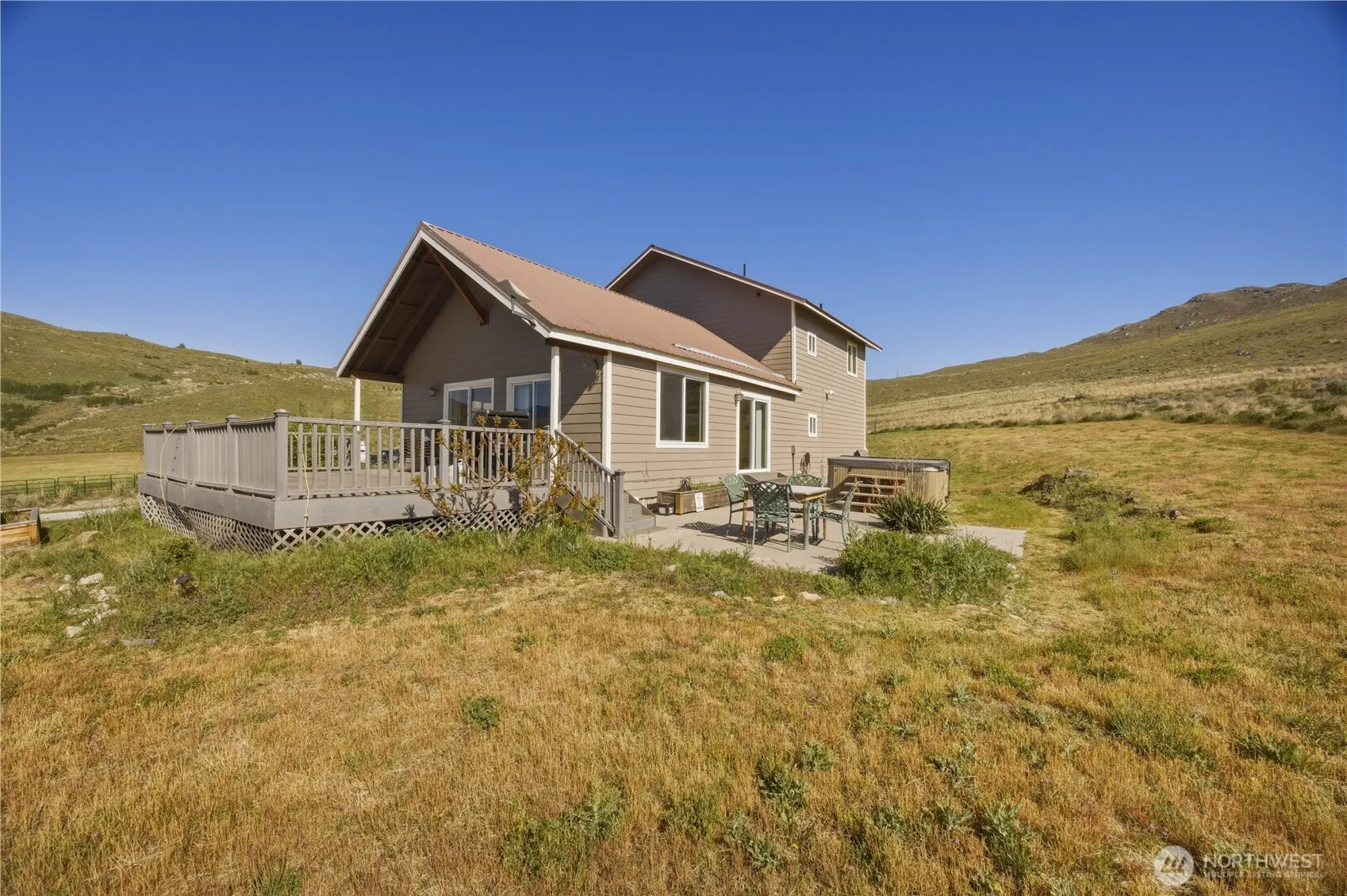 Property photo for 552 Bill Shaw Road, Pateros photo 5