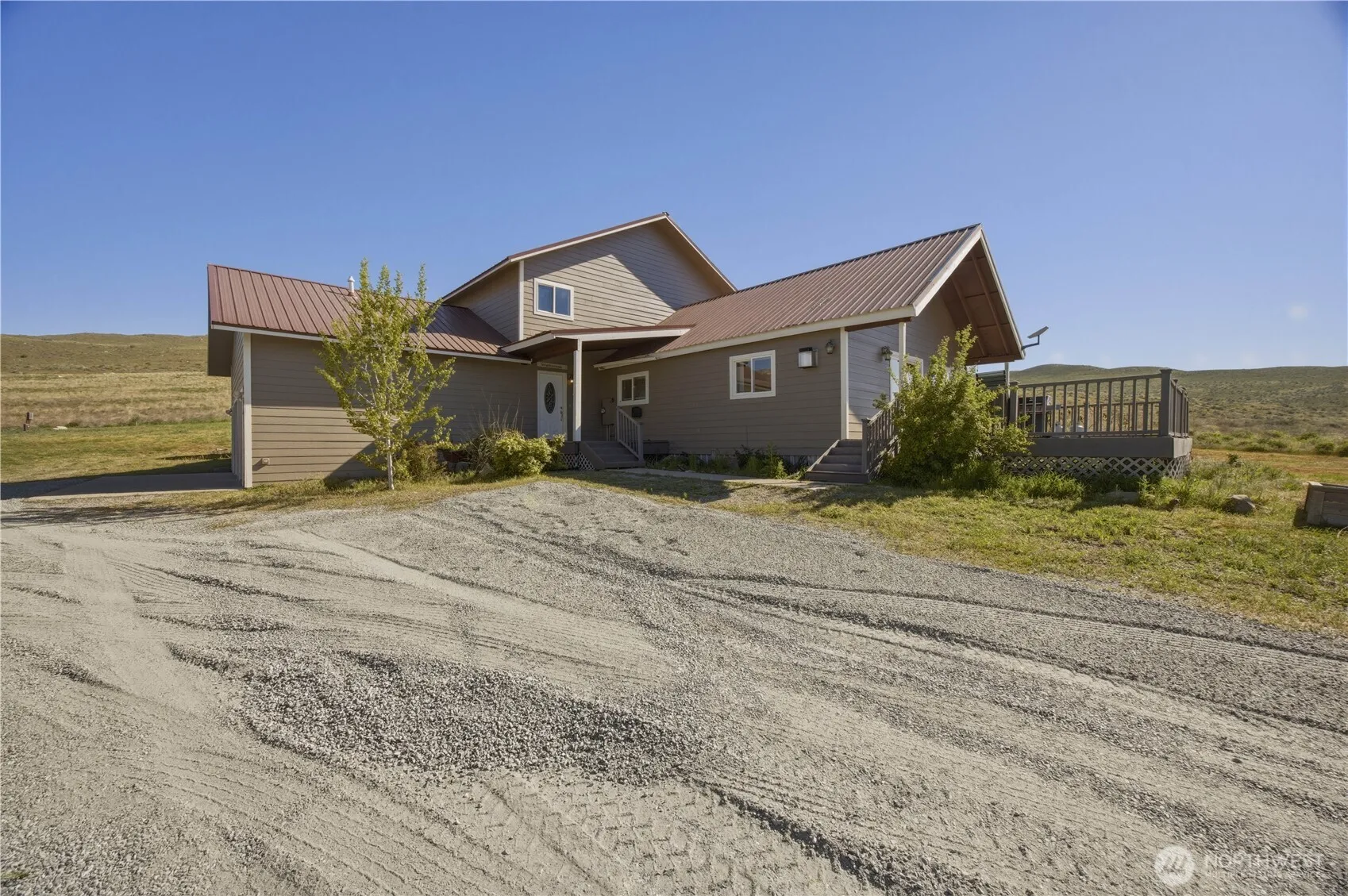 Property photo for 552 Bill Shaw Road, Pateros photo 2