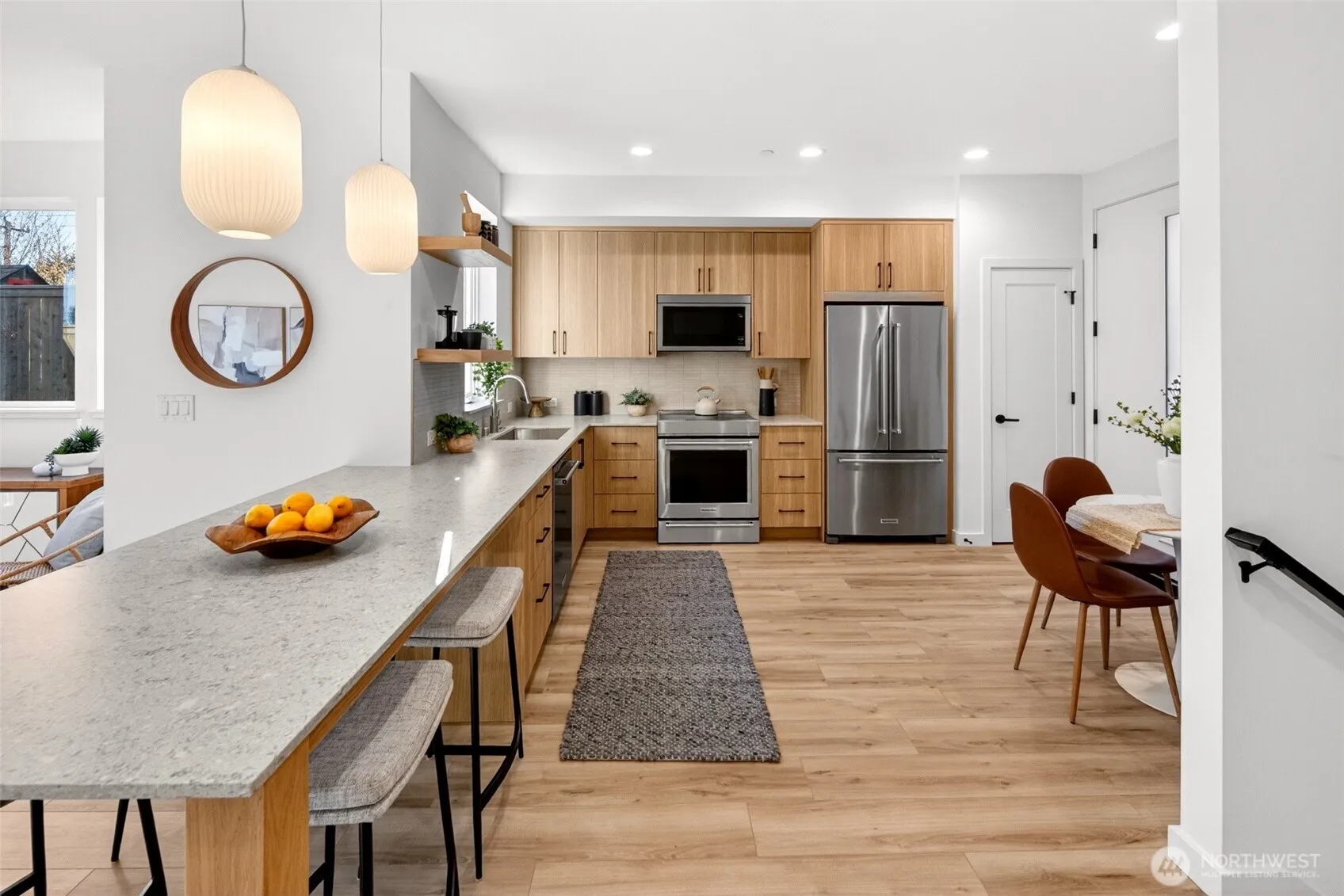 Property photo for 2851 Nw 70th Street #b, Seattle photo 3