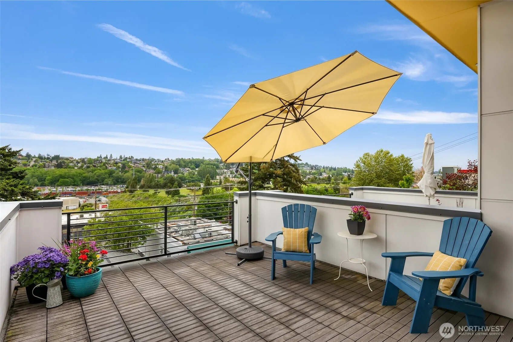 Property photo for 2265 14th Avenue W, Seattle photo 3
