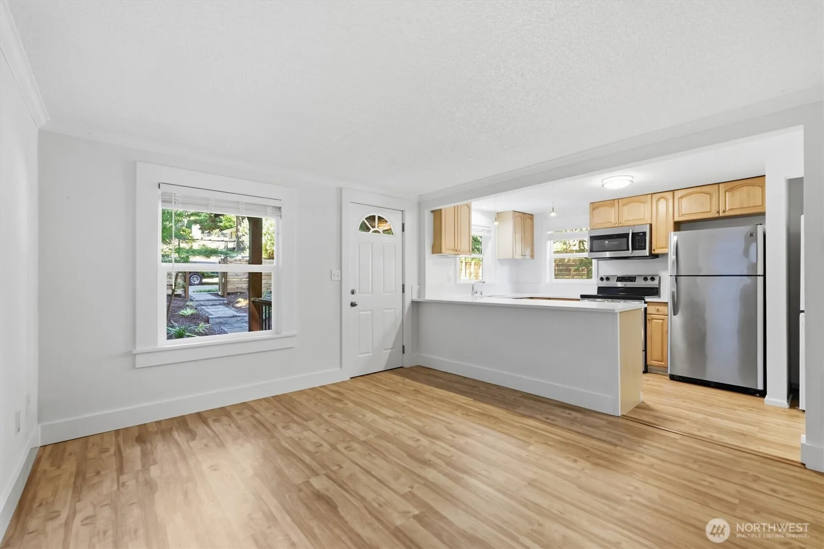 Property photo for 5444 40th Avenue Sw, Seattle photo 4