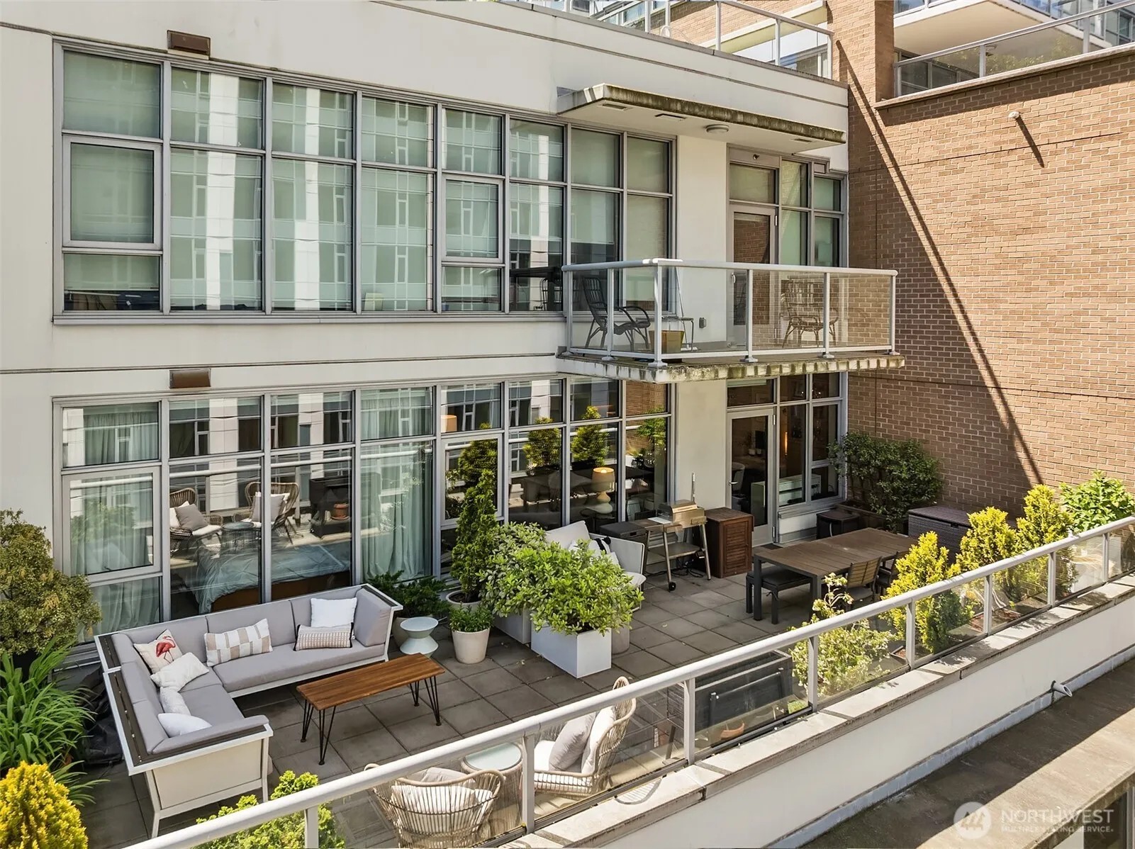 Property photo for 583 Battery Street #702n, Seattle