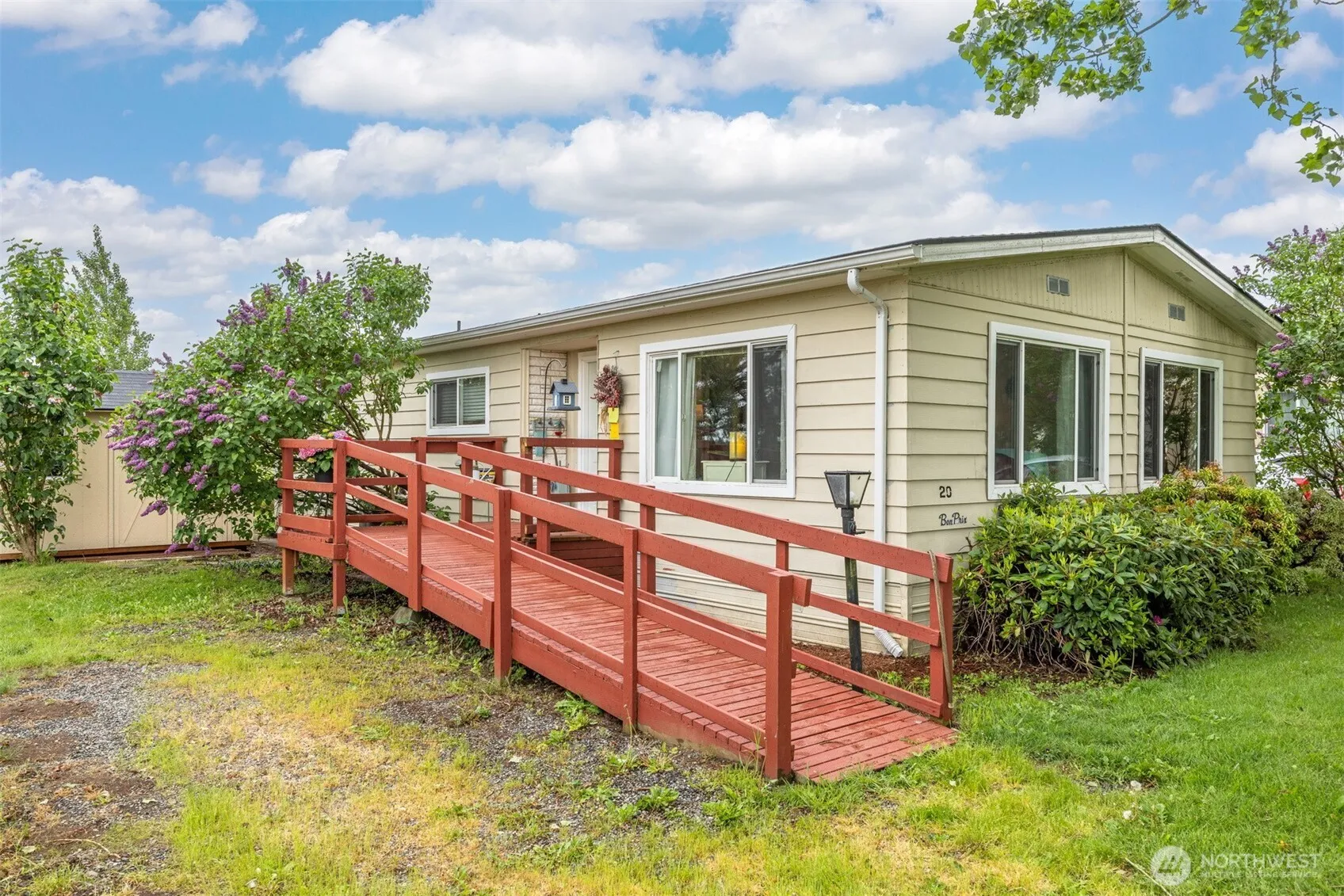 Property photo for 380 E Pole Road #20, Lynden