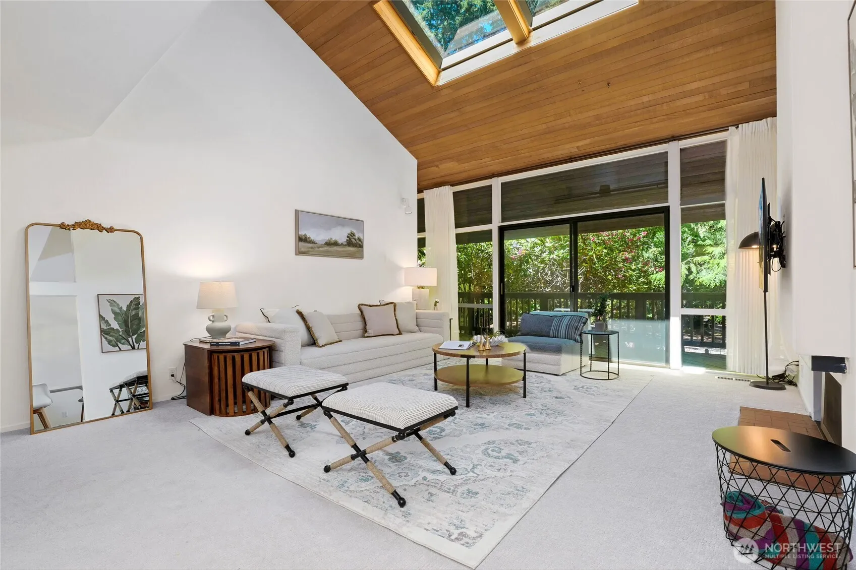 Property photo for 2422 Sahalee Drive W, Sammamish photo 5