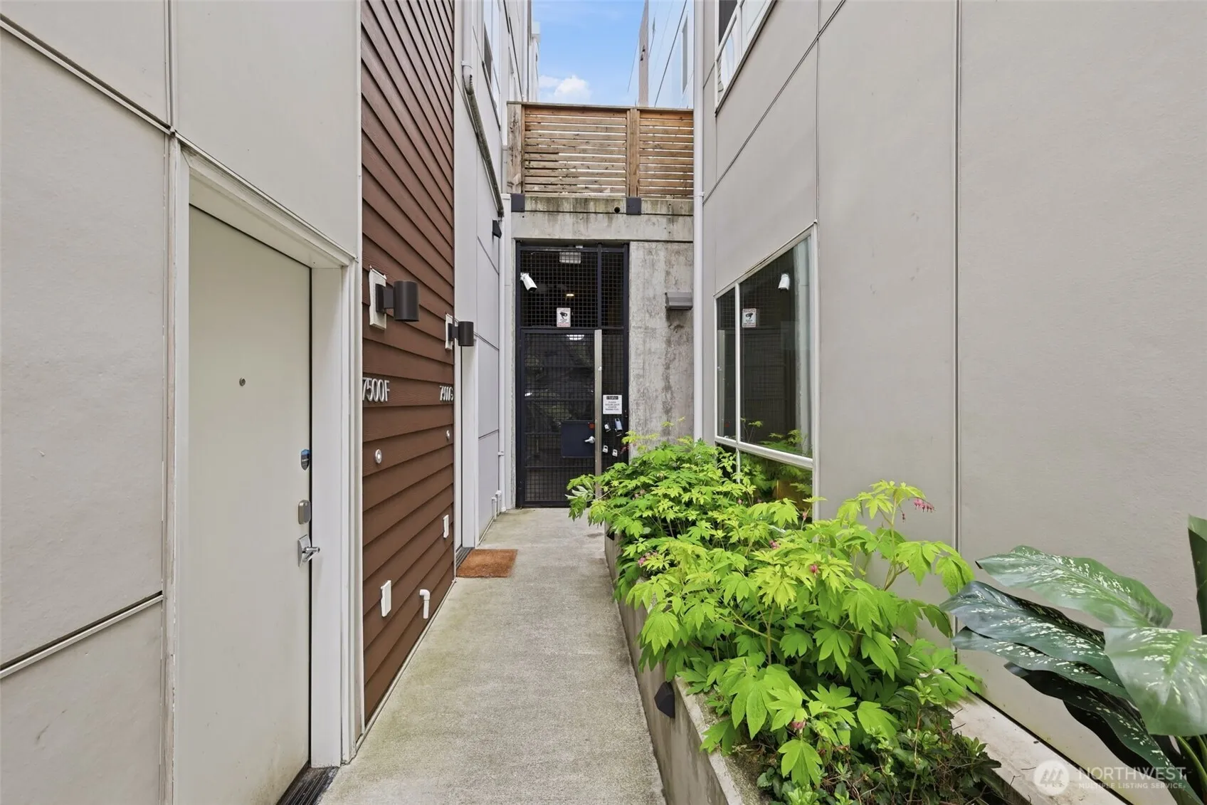 Property photo for 1498 Nw 75th Street, Seattle photo 2