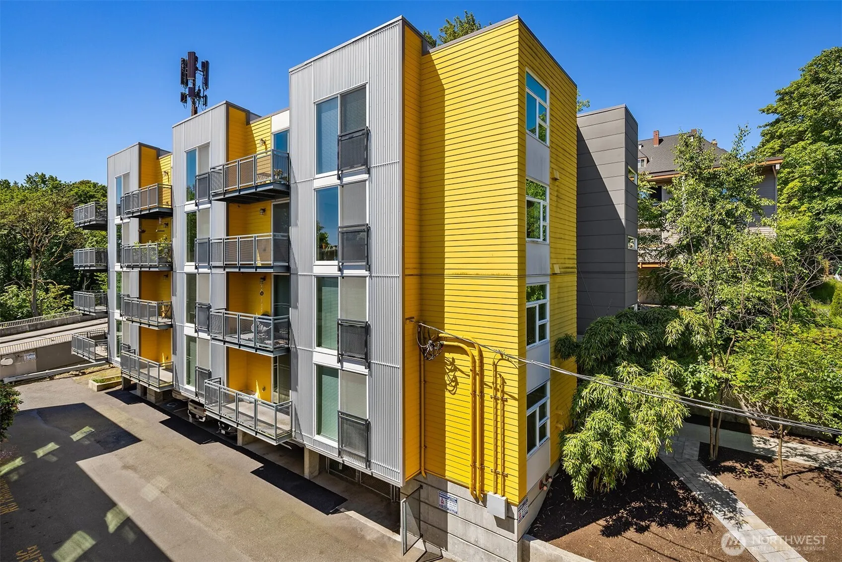 Property photo for 2249 Ne 46th Street, Seattle