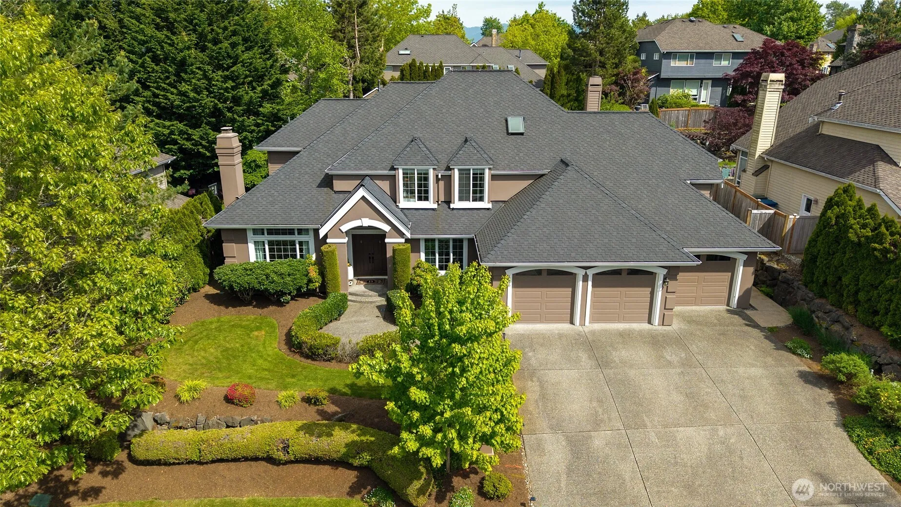 Property photo for 1220 268th Way Se, Sammamish photo 3