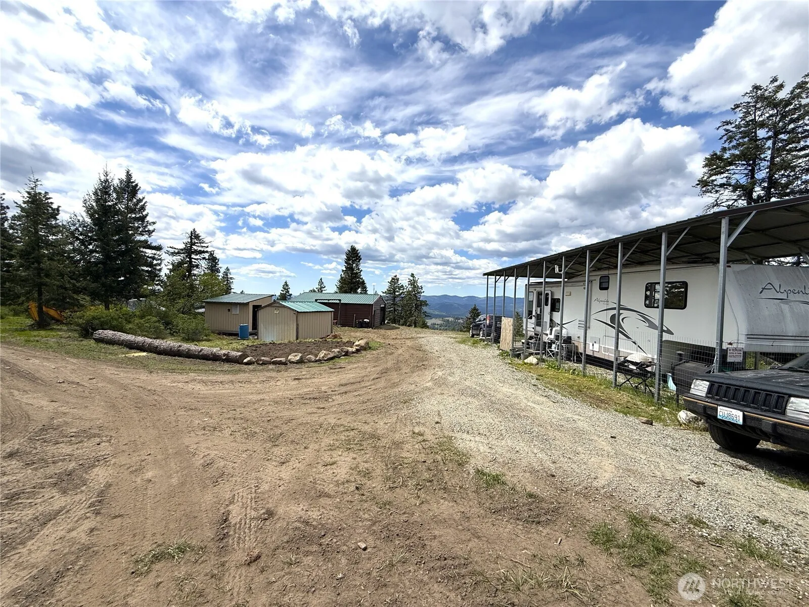Property photo for 19 Union Ridge Spur Road, Republic photo 4