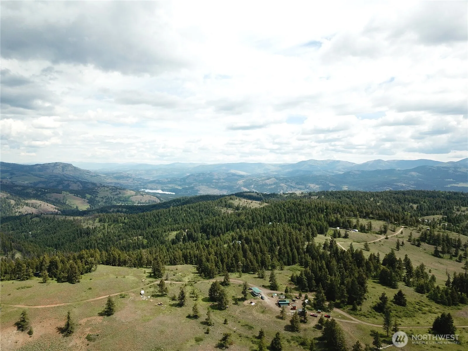Property photo for 19 Union Ridge Spur Road, Republic photo 2