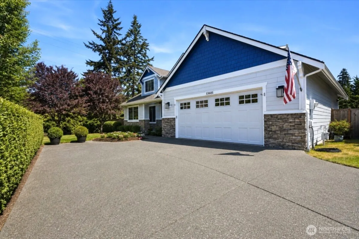 Property photo for 13106 96th Avenue E, Puyallup