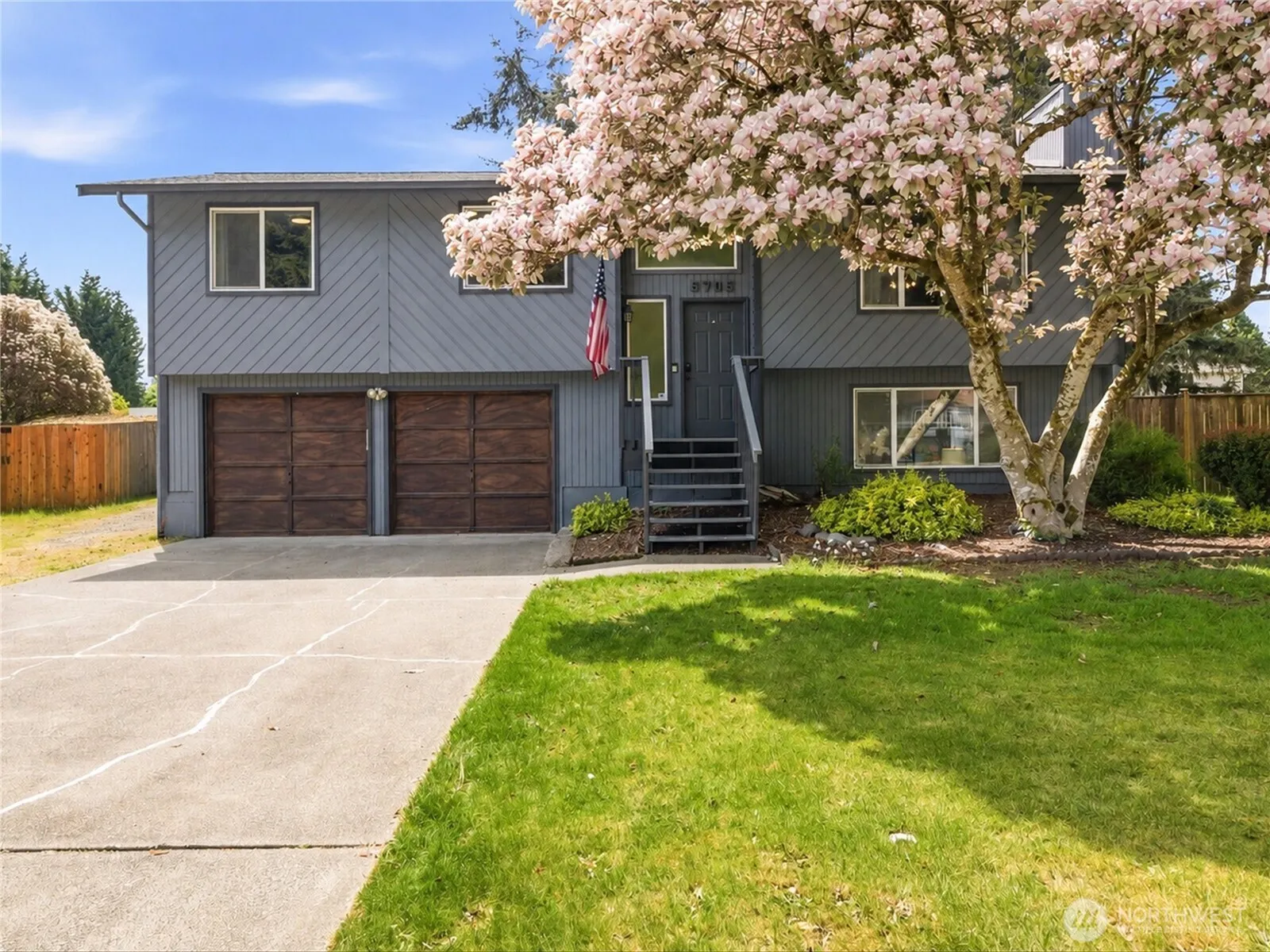 Property photo for 5705 18th Avenue Se, Lacey photo 2
