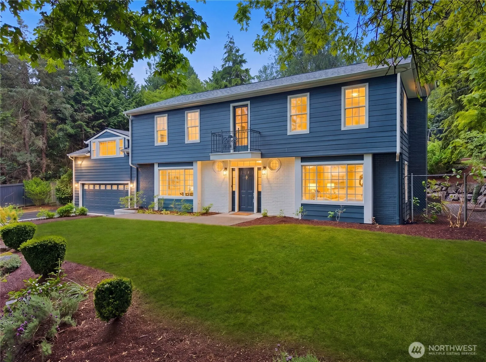 Property photo for 6155 93 Avenue Se, Mercer Island, WA 98040