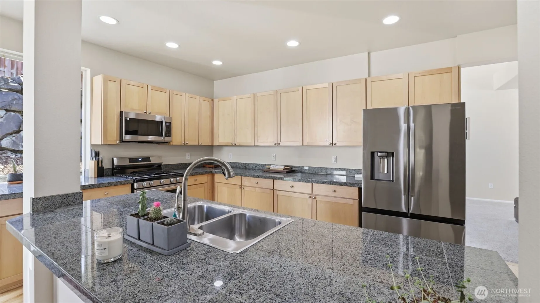 Property photo for 6114 Montevista Drive Se, Auburn photo 4
