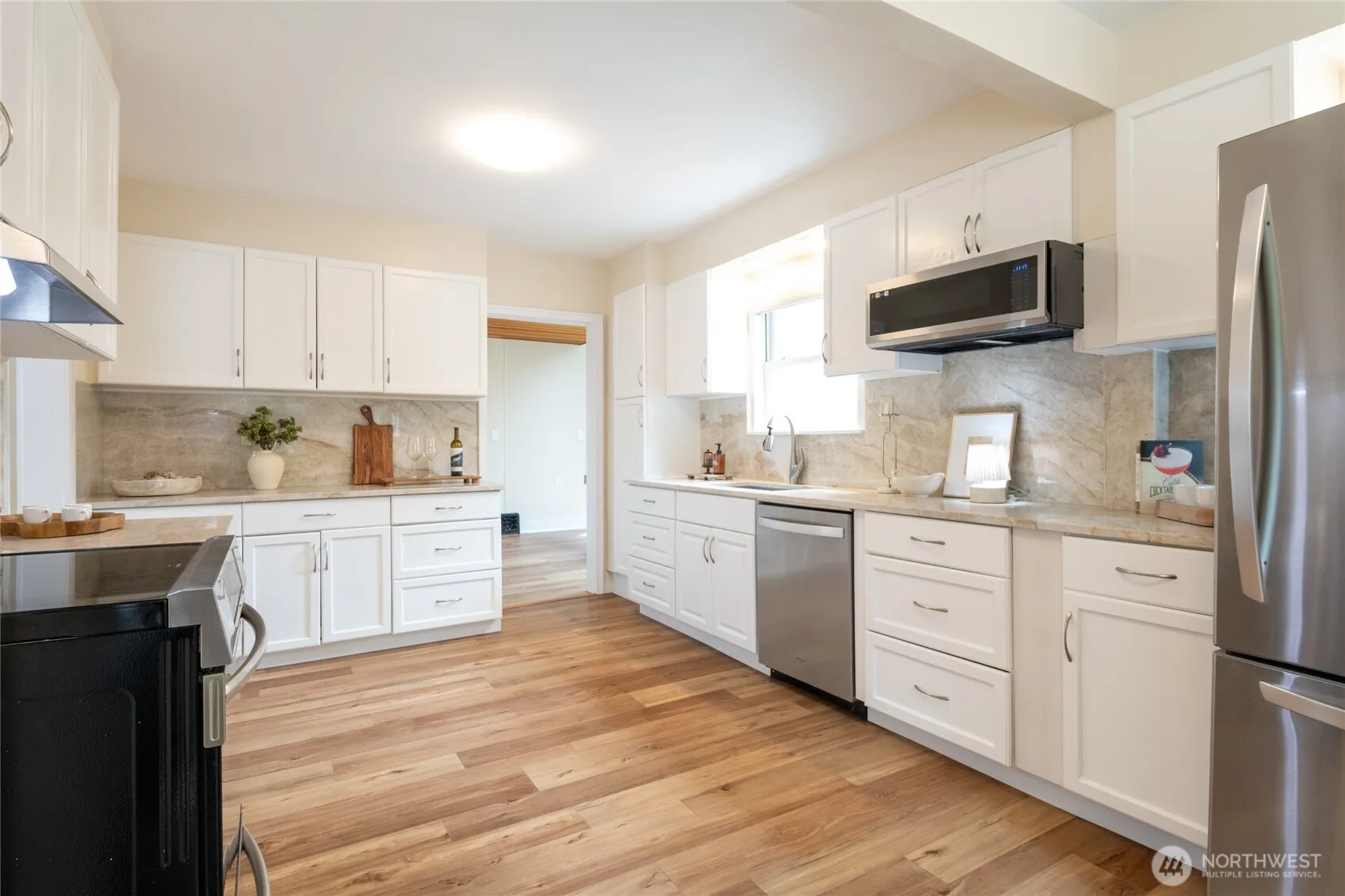 Property photo for 6541 20th Avenue Ne, Seattle photo 4