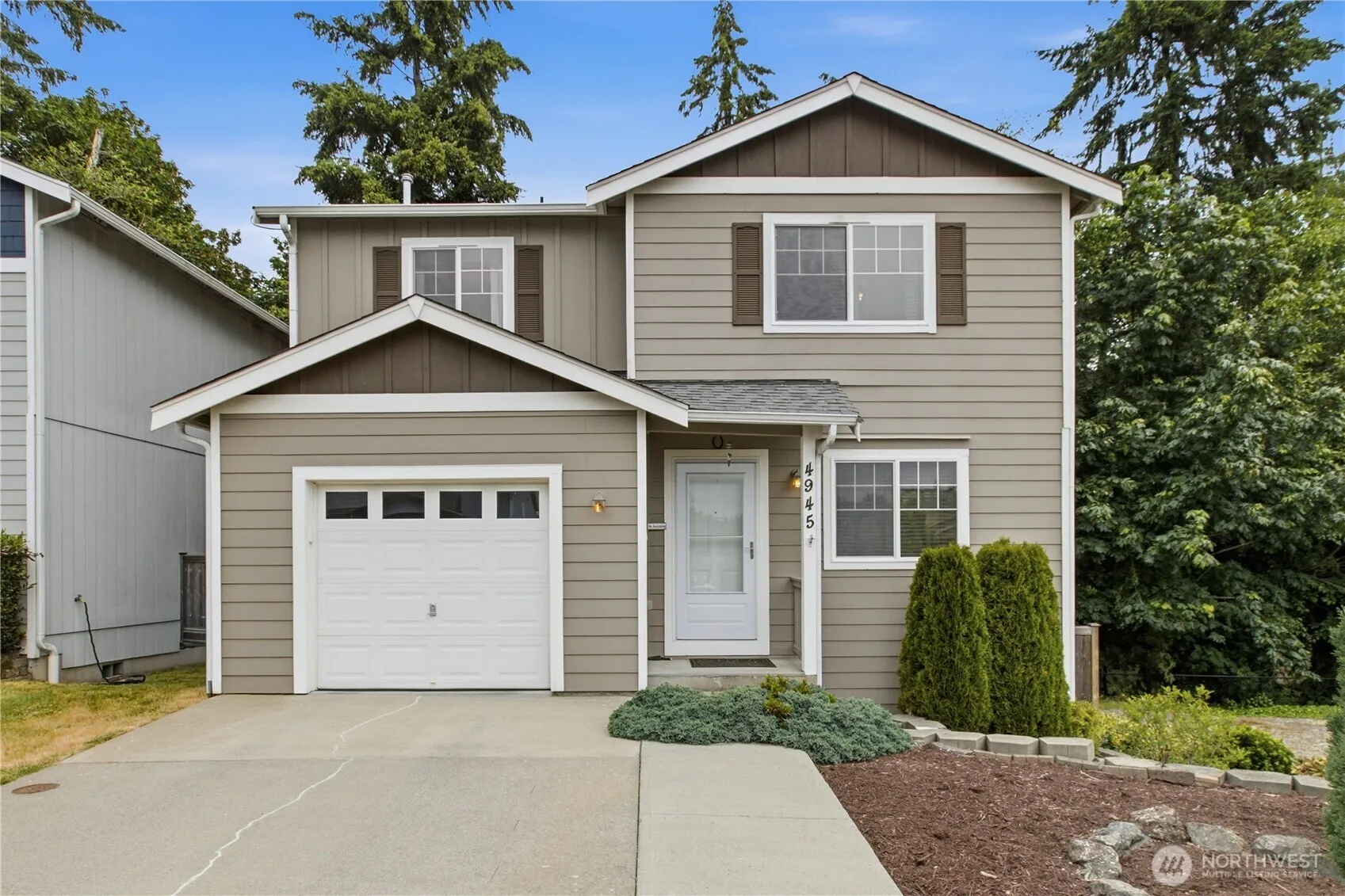 Property photo for 4945 Bowwood Circle Ne, Bremerton