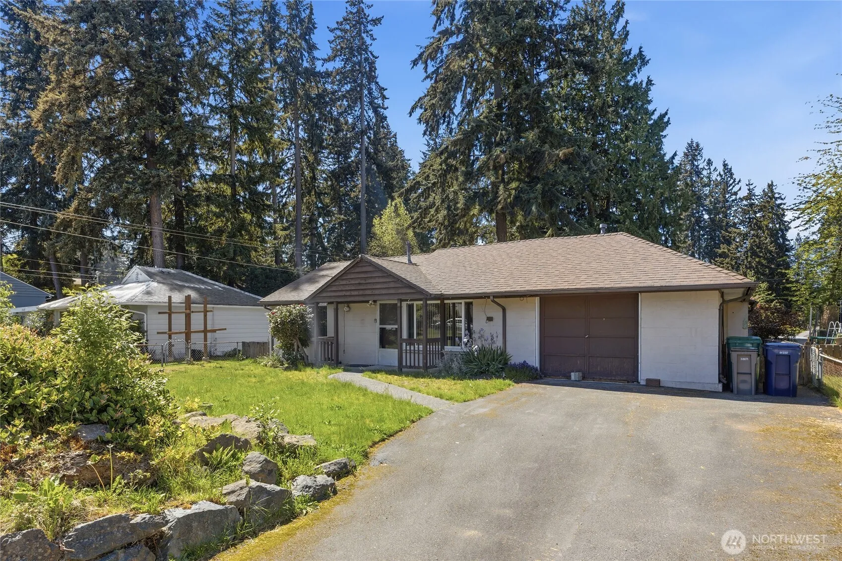 Property photo for 21606 54th Avenue W, Mountlake Terrace photo 2