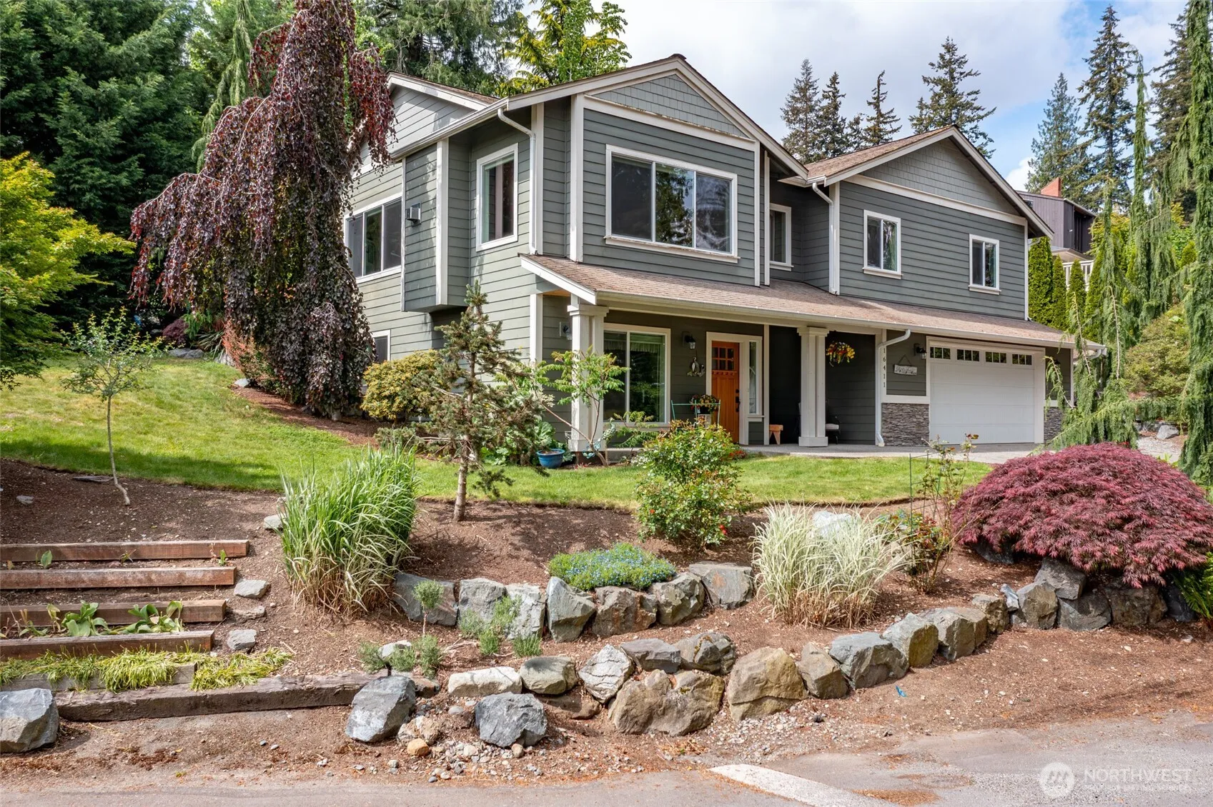 Property photo for 16411 Country Club Drive, Burlington