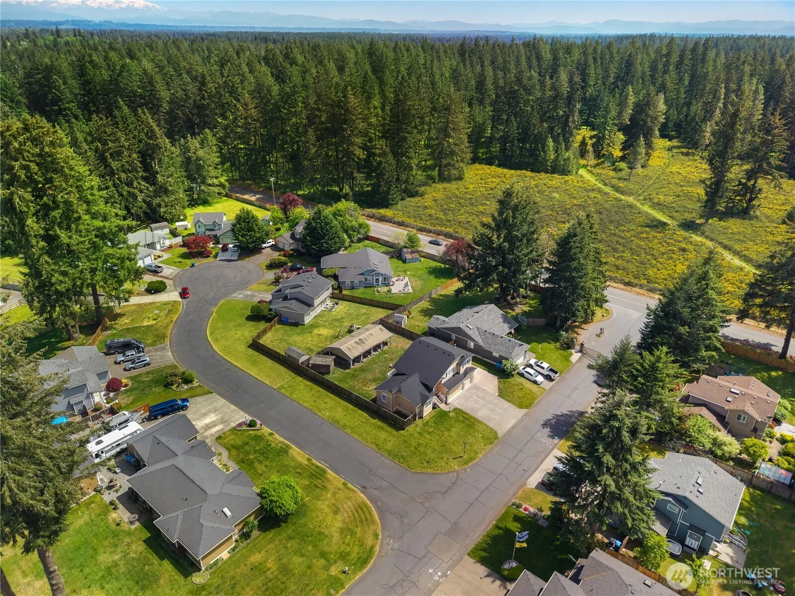 Property photo for 20711 1st Avenue E, Spanaway photo 2