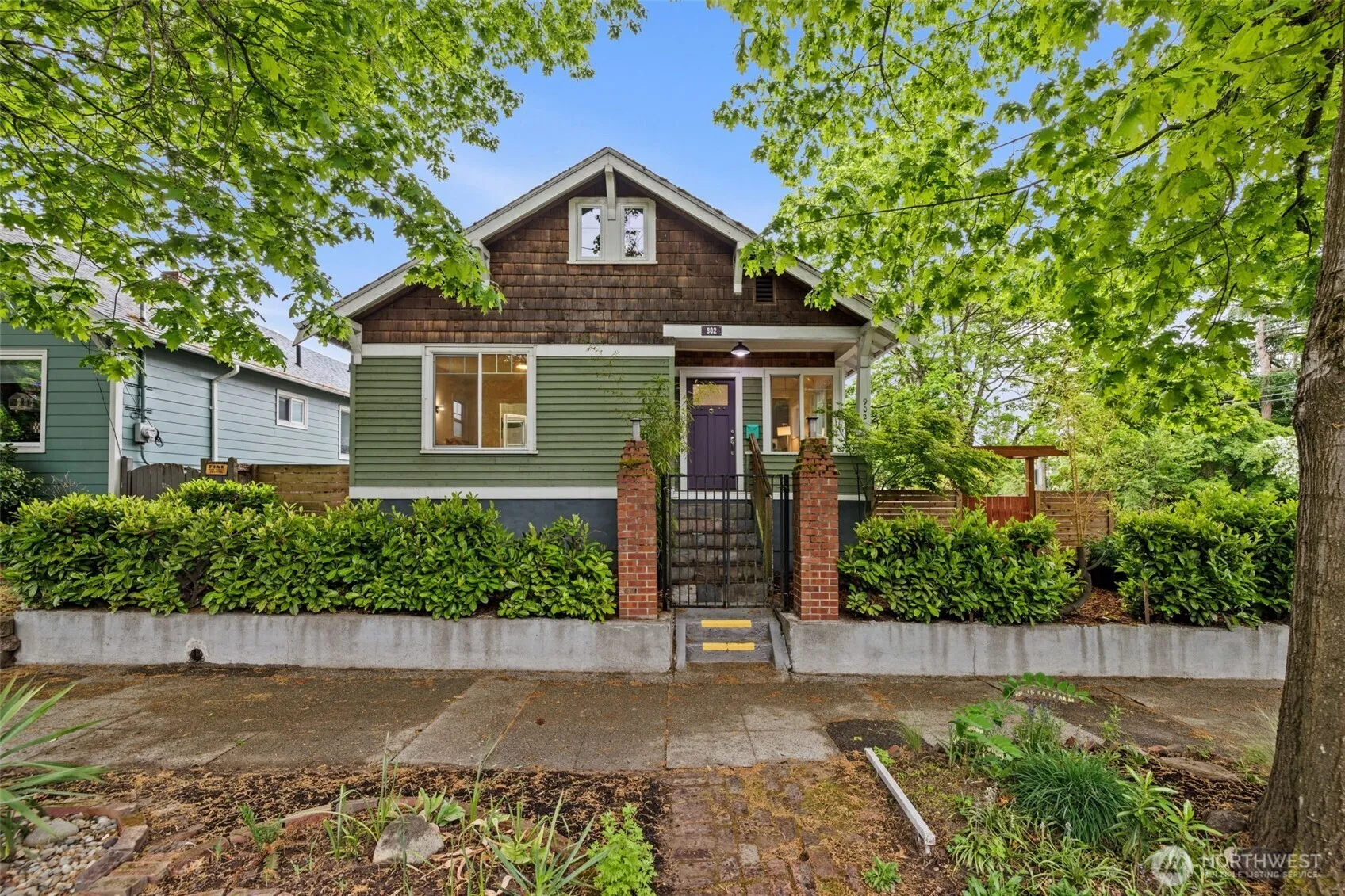 Property photo for 902 22nd Avenue, Seattle