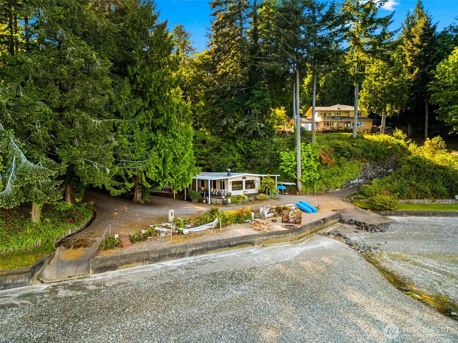 Property photo for 4736 Cooper Point Road Nw, Olympia photo 2