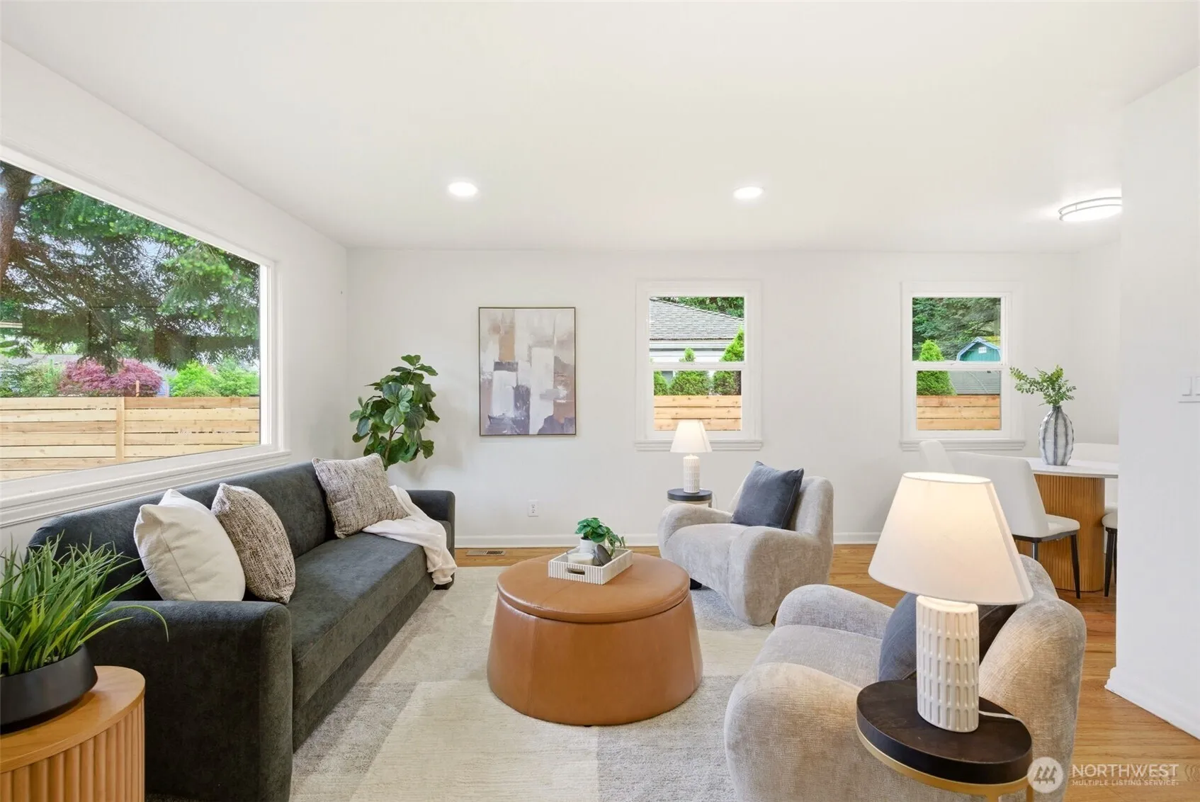 Property photo for 9723 Evanston Avenue N, Seattle photo 4