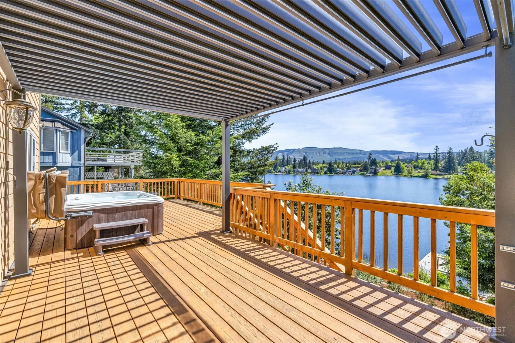 Property photo for 17127 Lakepoint Drive Se, Yelm photo 4
