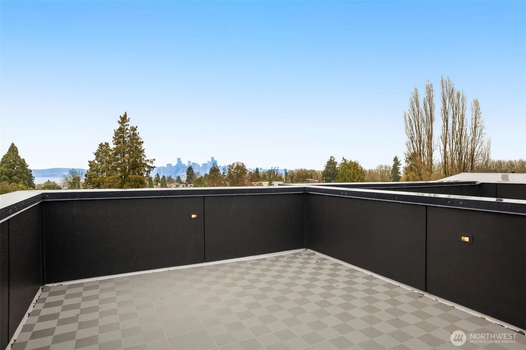 Property photo for 4409 B 21st Avenue Sw, Seattle photo 2