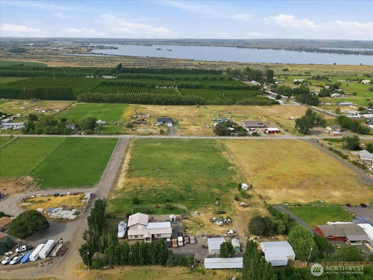Property photo for 70301 S 2410 Prse, Kennewick photo 3