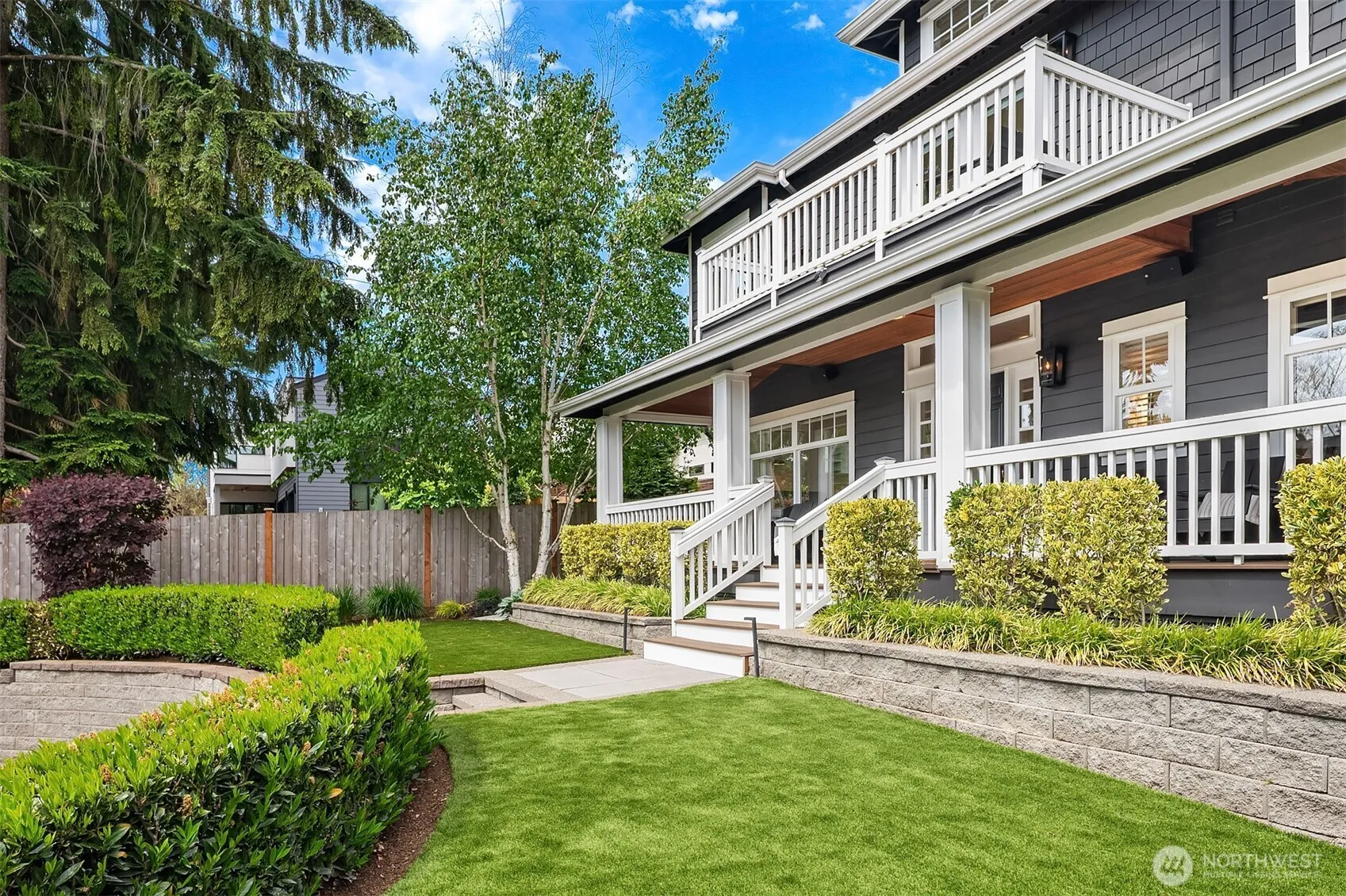 Property photo for 1029 3rd Street, Kirkland photo 3