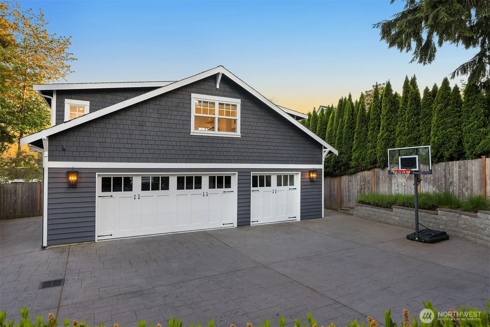 Property photo for 1029 3rd Street, Kirkland photo 2