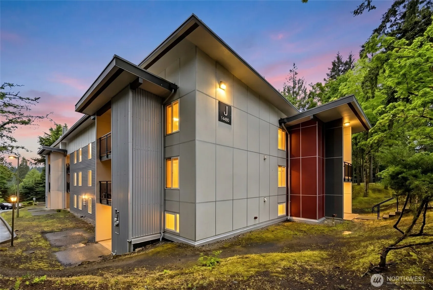 14620 Ne 31st Street #j102, Bellevue