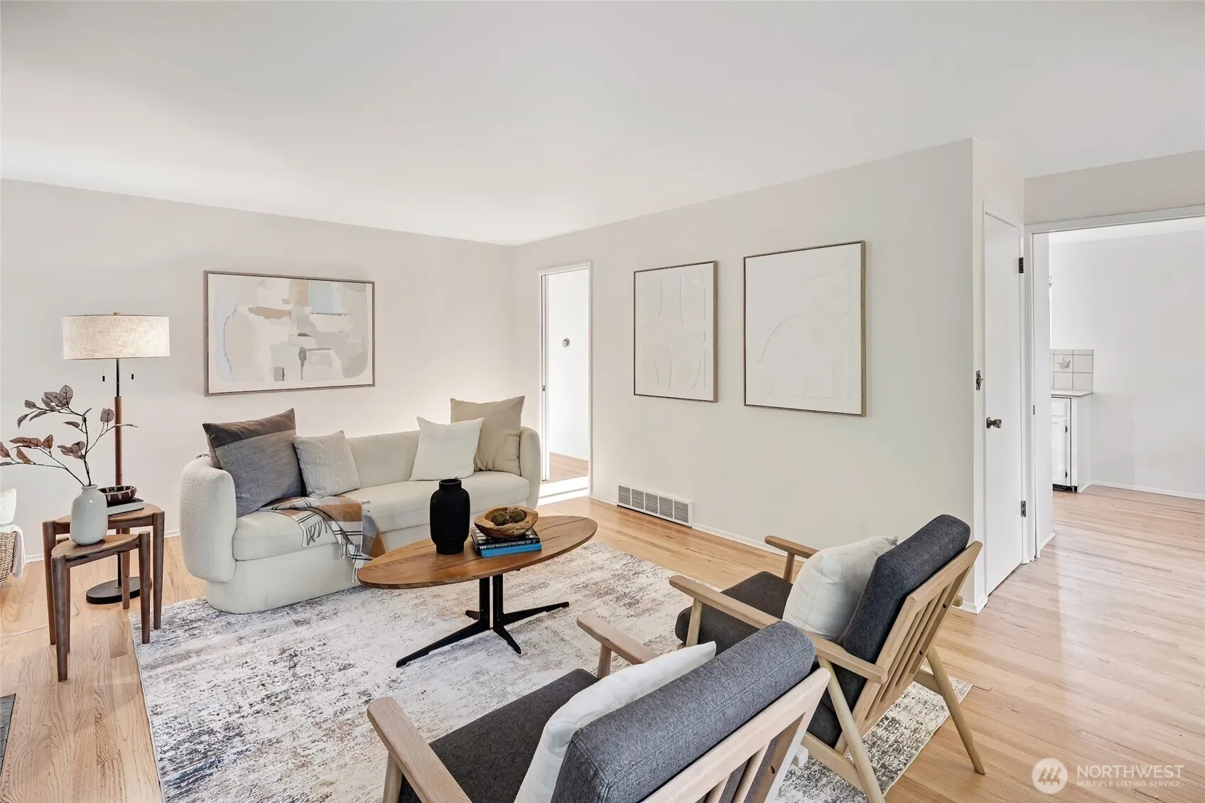 Property photo for 3933 S Mead Street, Seattle photo 4