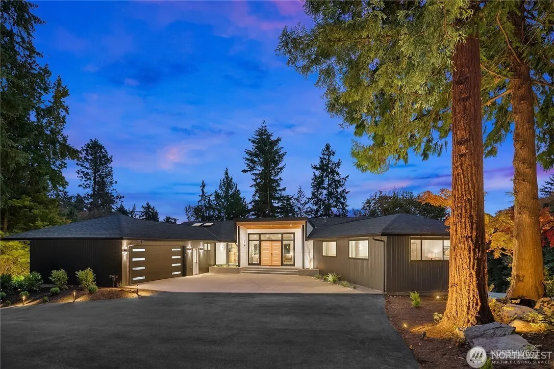 Property photo for 12422 68th Avenue Ne, Kirkland