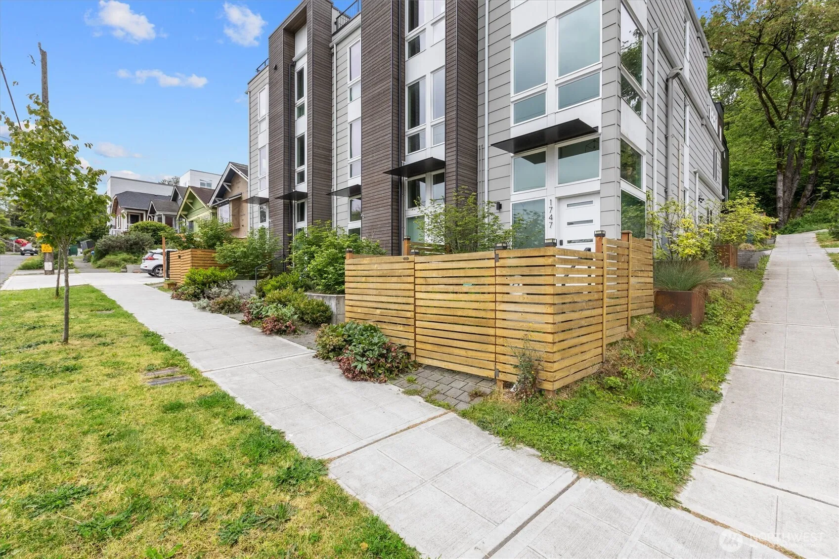 Property photo for 1755 17th Avenue S, Seattle photo 2