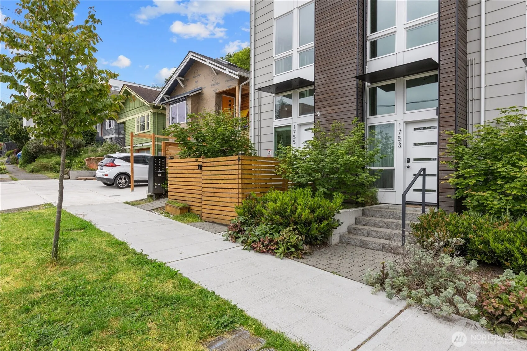 Property photo for 1755 17th Avenue S, Seattle photo 3