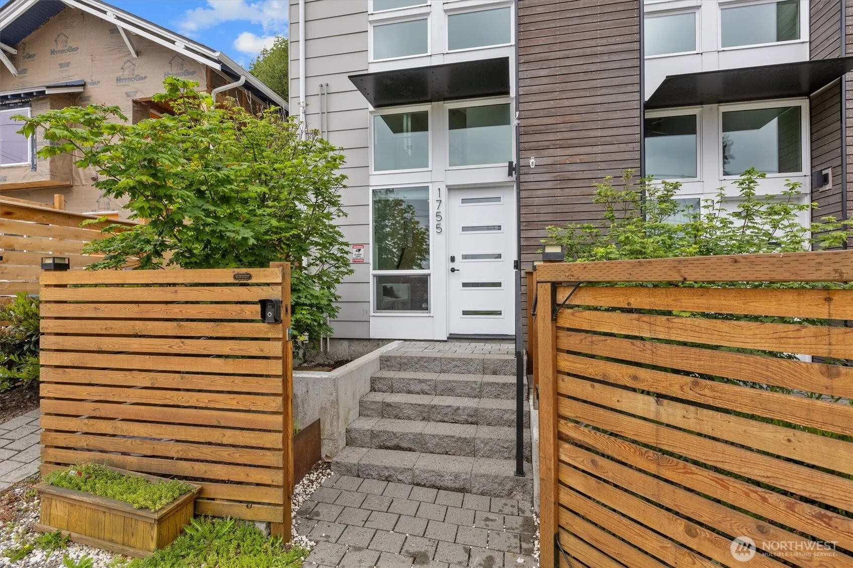 Property photo for 1755 17th Avenue S, Seattle photo 4