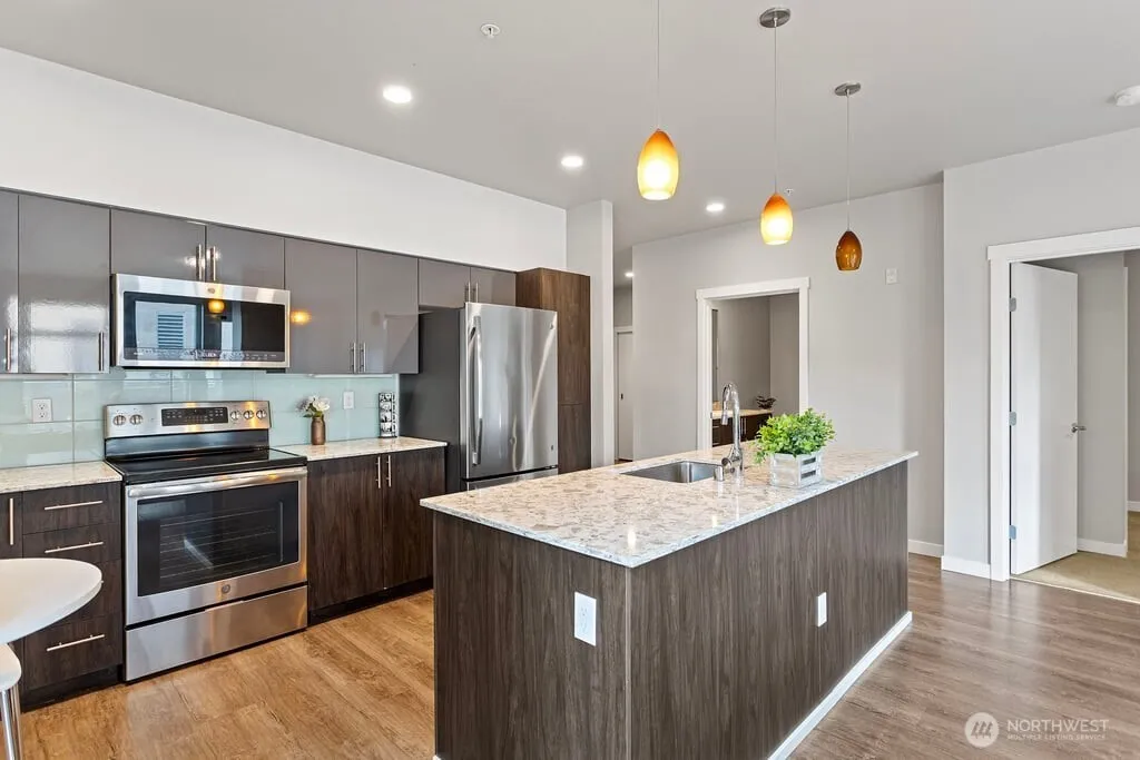 Property photo for 1085 Ave Ne 103rd #100, Bellevue