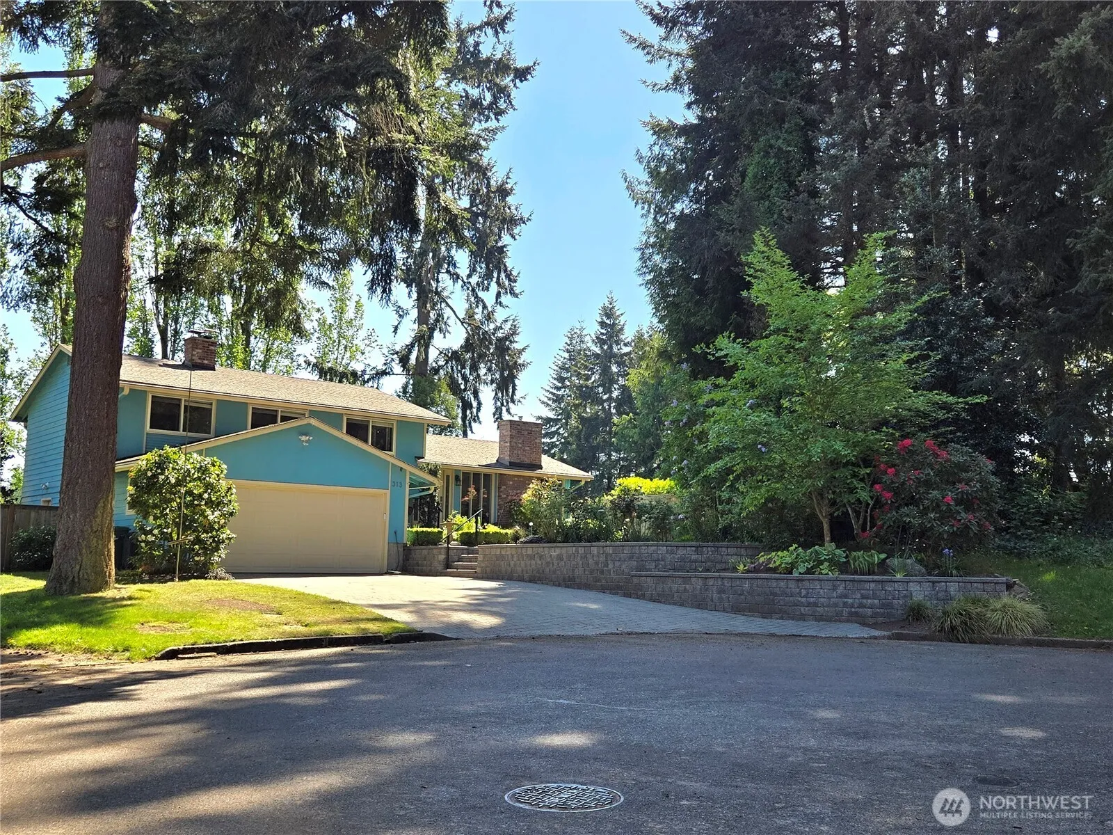 313 Ne 191 Street, Shoreline