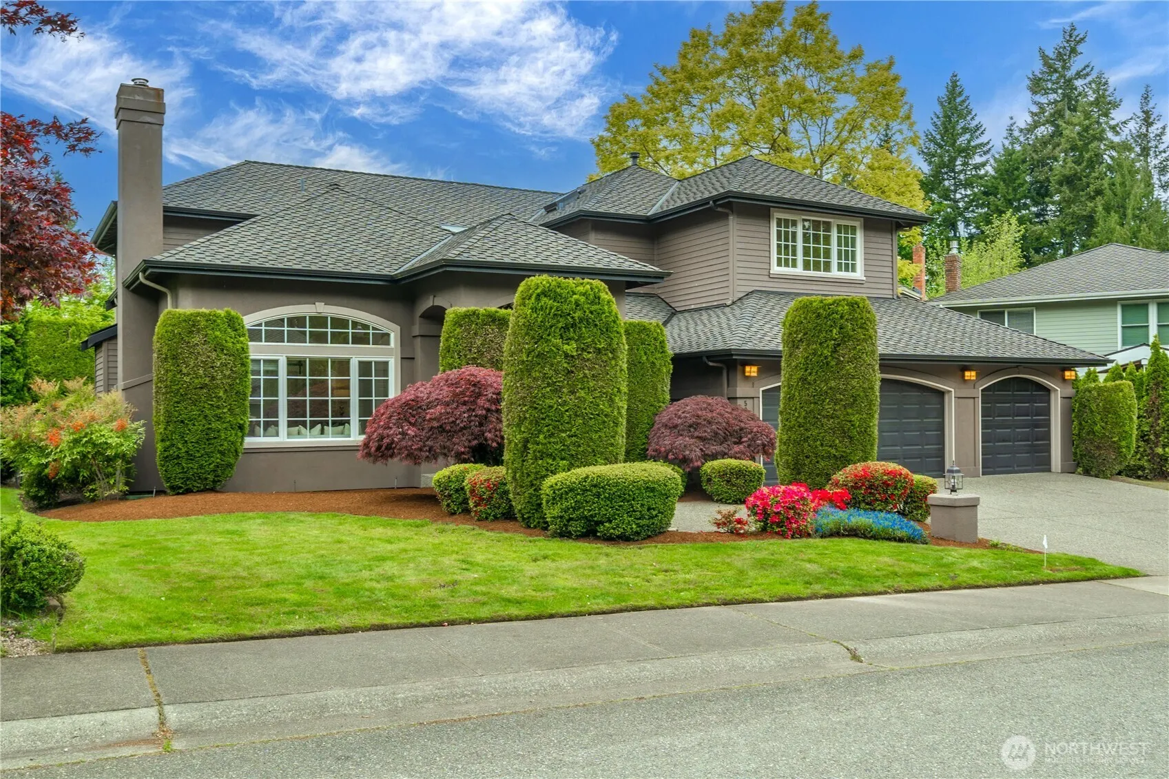 Property photo for 5869 Mont Blanc Place Nw, Issaquah photo 3